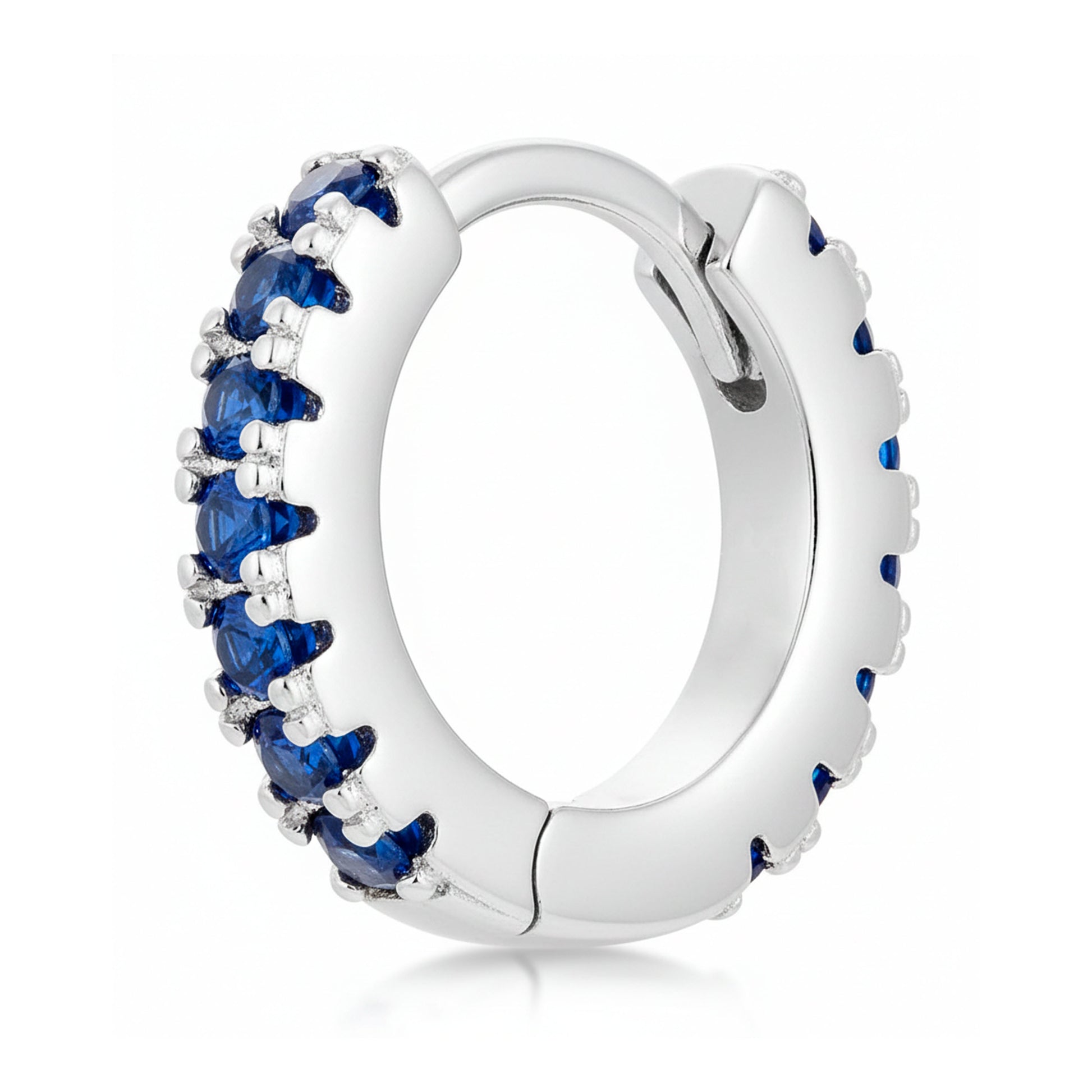 Huggie de Plata con Circonias Azules