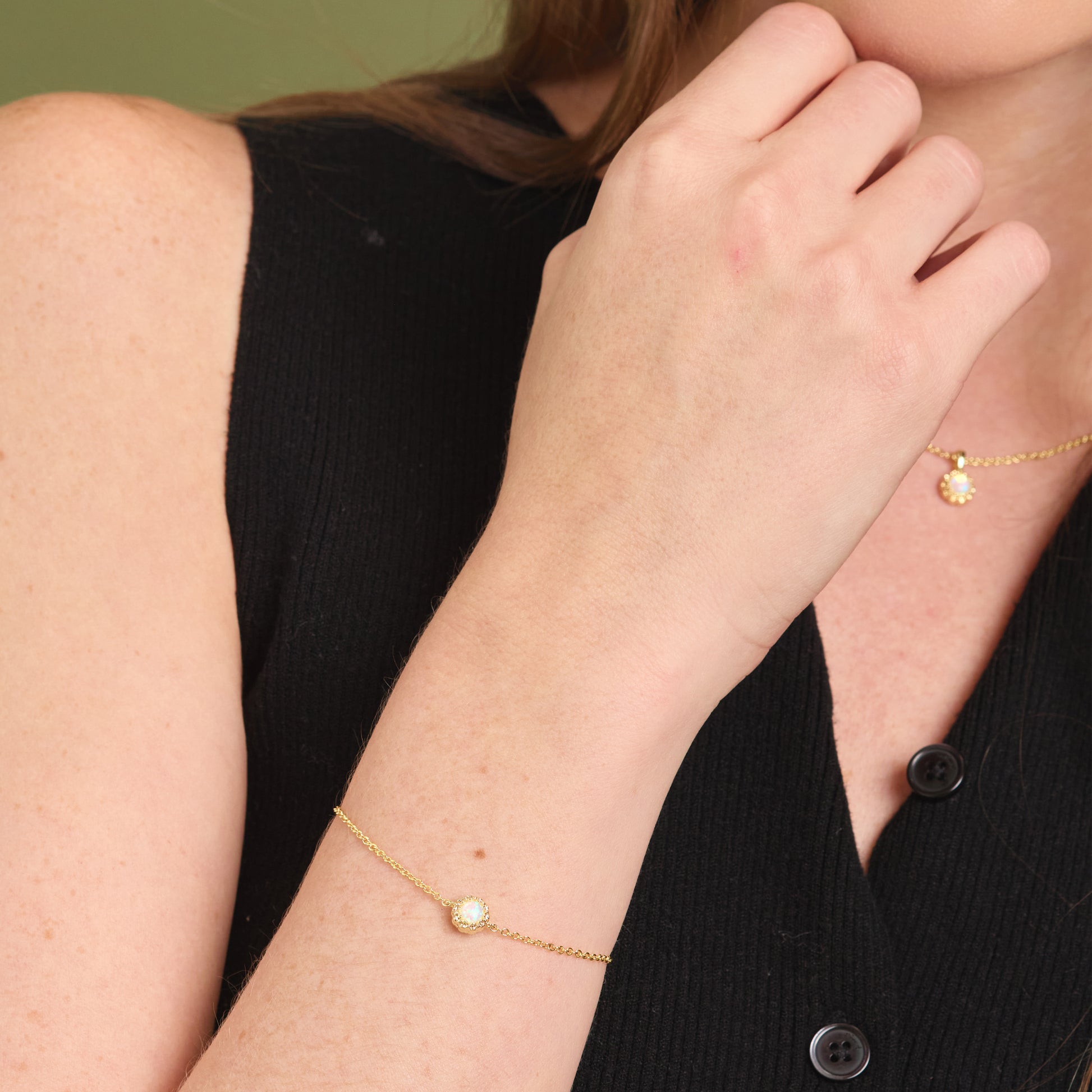 Set Collar y Pusera Flor de Alcachofa