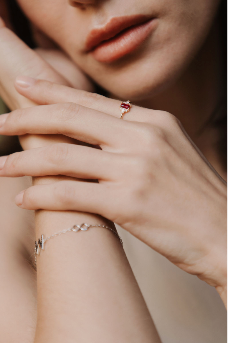 Anillo Circonia Rojo