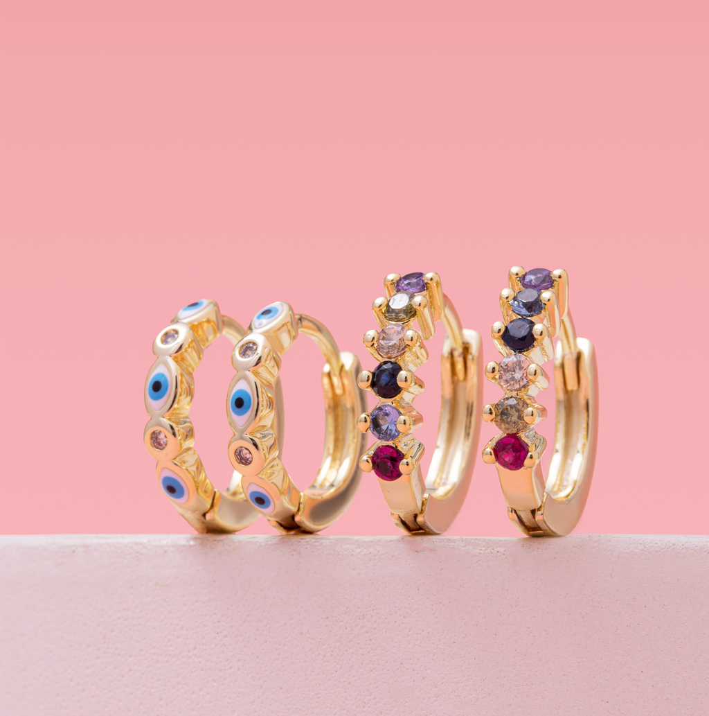 Aretes Huggie Ojo Turco