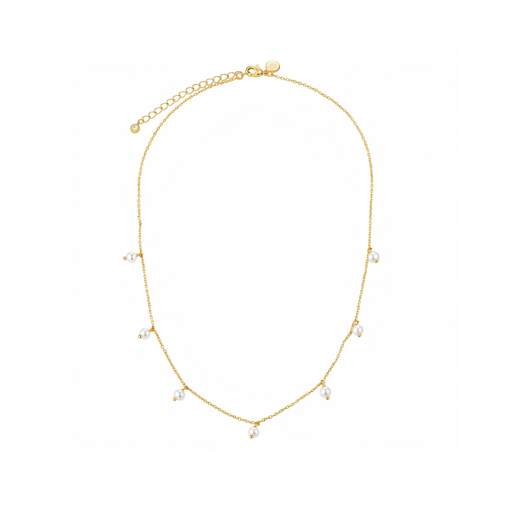 Título: Collar de Perlas con Cadena Dorada