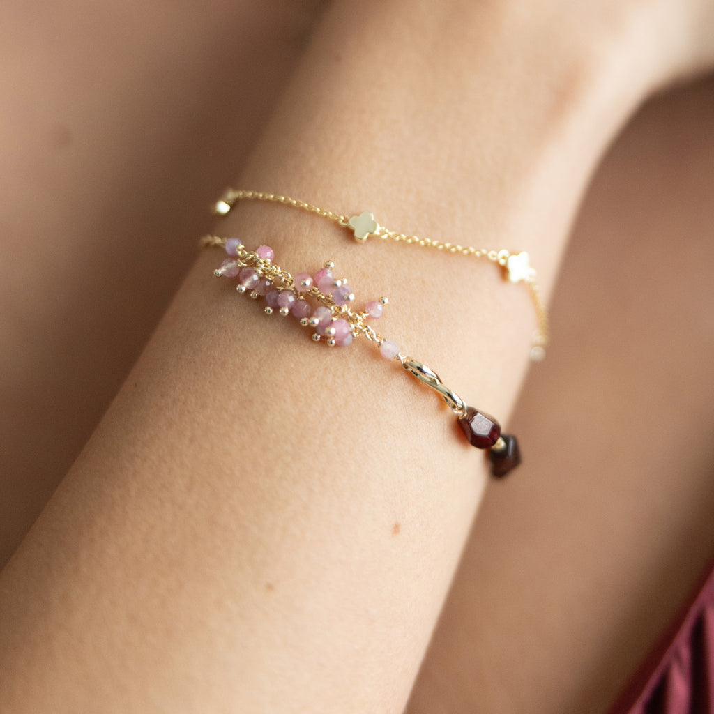 Pulsera Lila con Símbolo de Infinito y Piedras Naturales