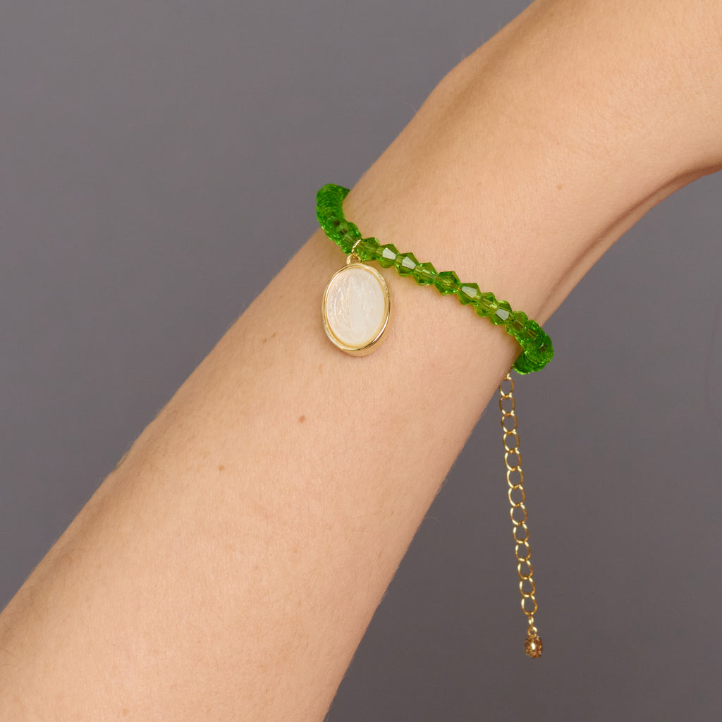 Pulsera San Benito con Dije Tallado en Piedra Madre