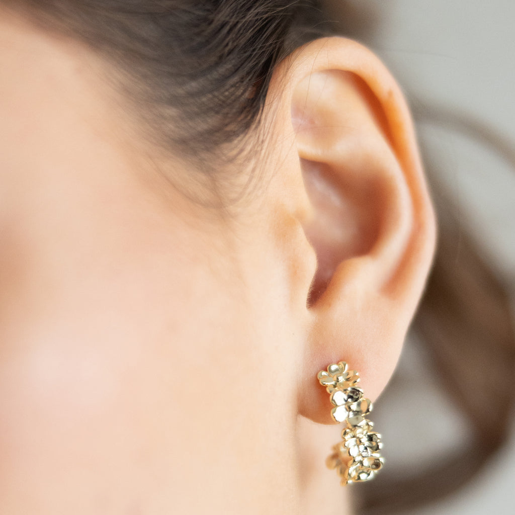 Aretes con Motivo Floral