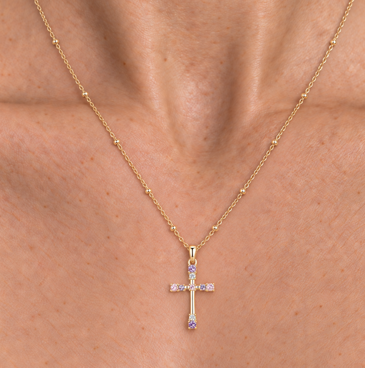Collar Cruz Dorado Circonia