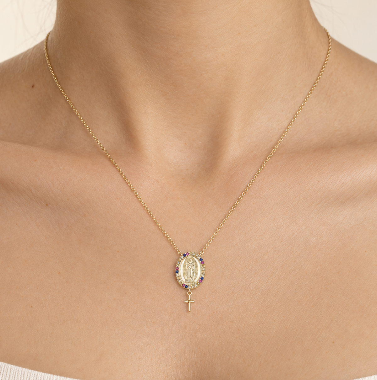 Collar Dorado Guadalupana con Cruz Colgante